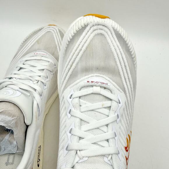 Topo Athletic Mens Cyclone 3 Running Sneakers US 12 EU 46.5 White Athletic GUC